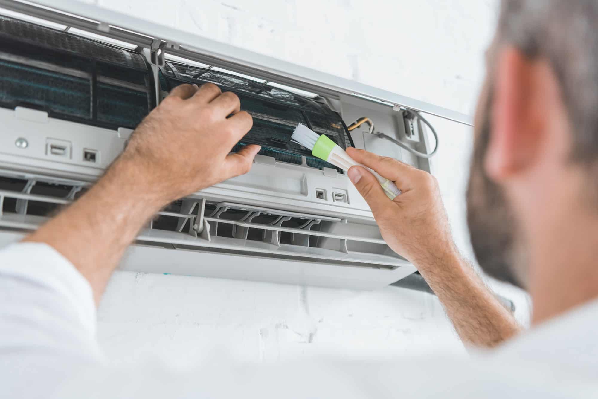 3 motivos para fazer a limpeza do seu ar-condicionado